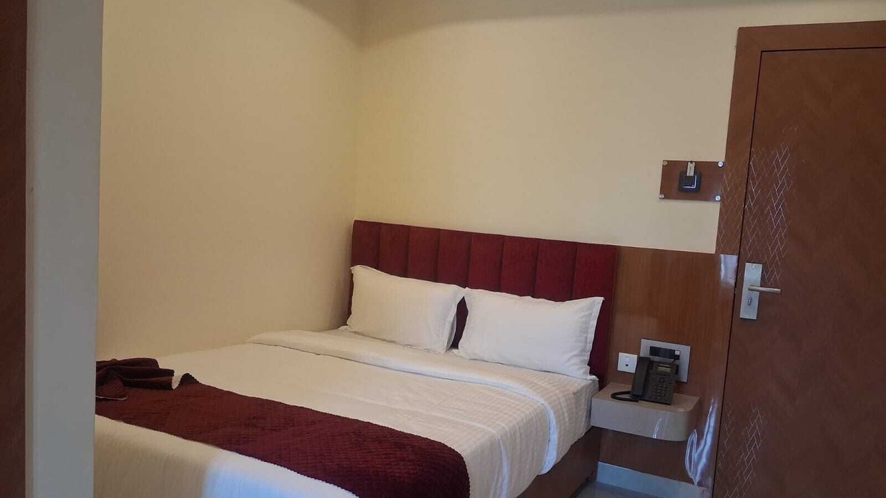 Photo of Bedroom in Sualkuchi