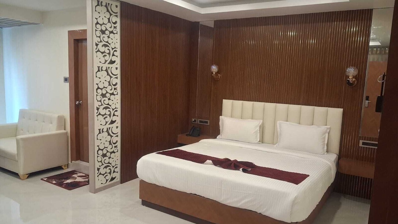 Photo of Bedroom in Sualkuchi