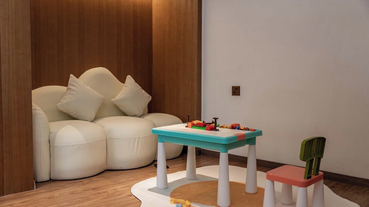 Photo of Bedroom in Shangri-La