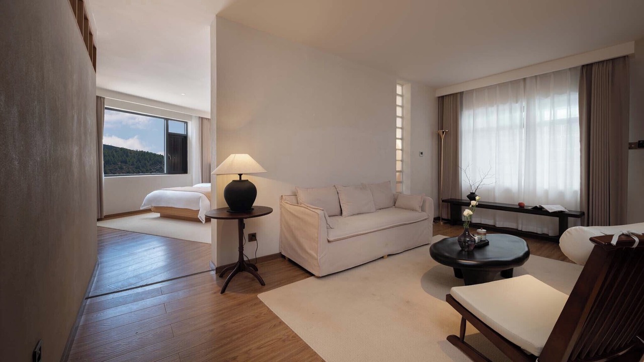 Photo of Bedroom in Shangri-La