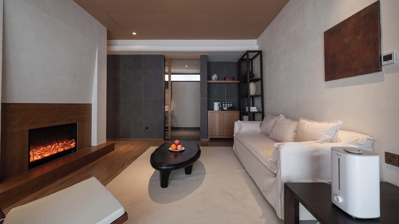 Photo of Bedroom in Shangri-La