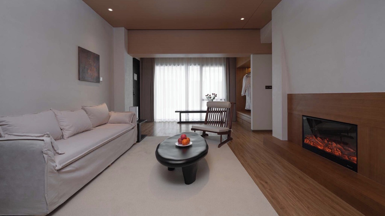 Photo of Bedroom in Shangri-La