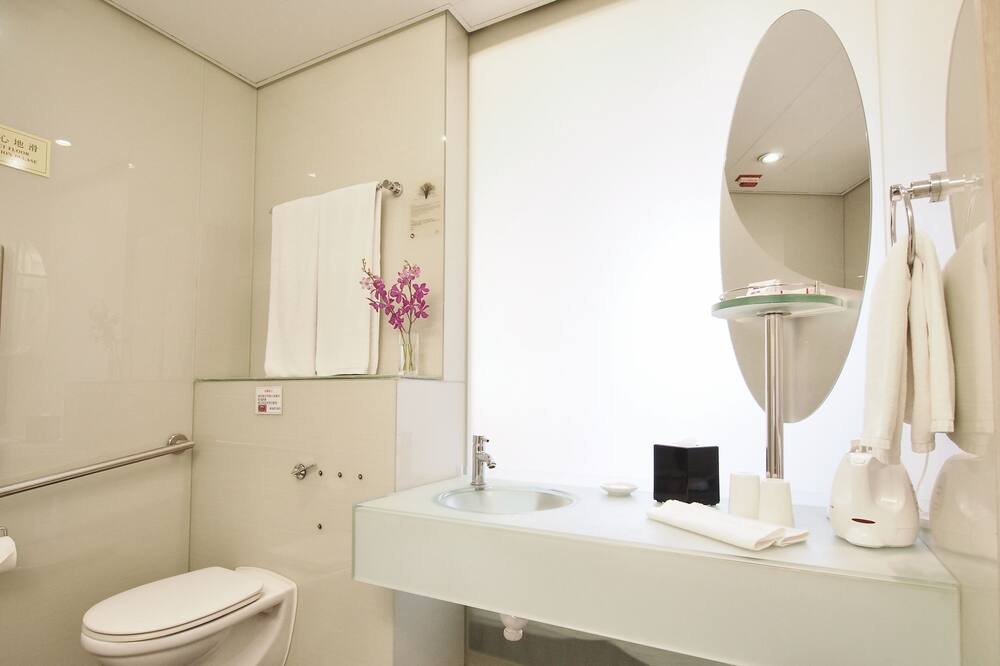 Photo of Bathroom in Tsing Yi