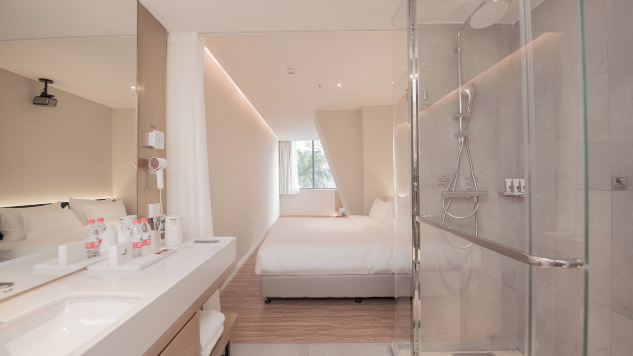 Photo of Bedroom in Luohu