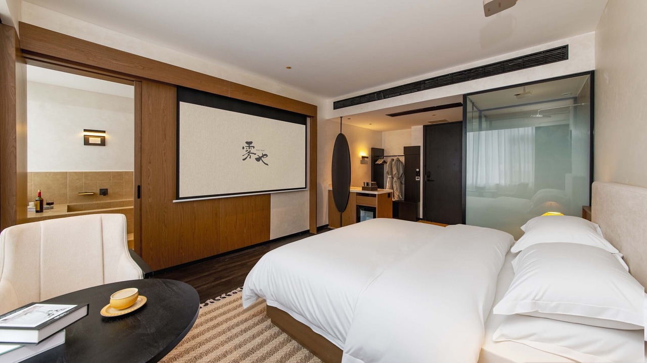 Photo of Bedroom in Emeishan