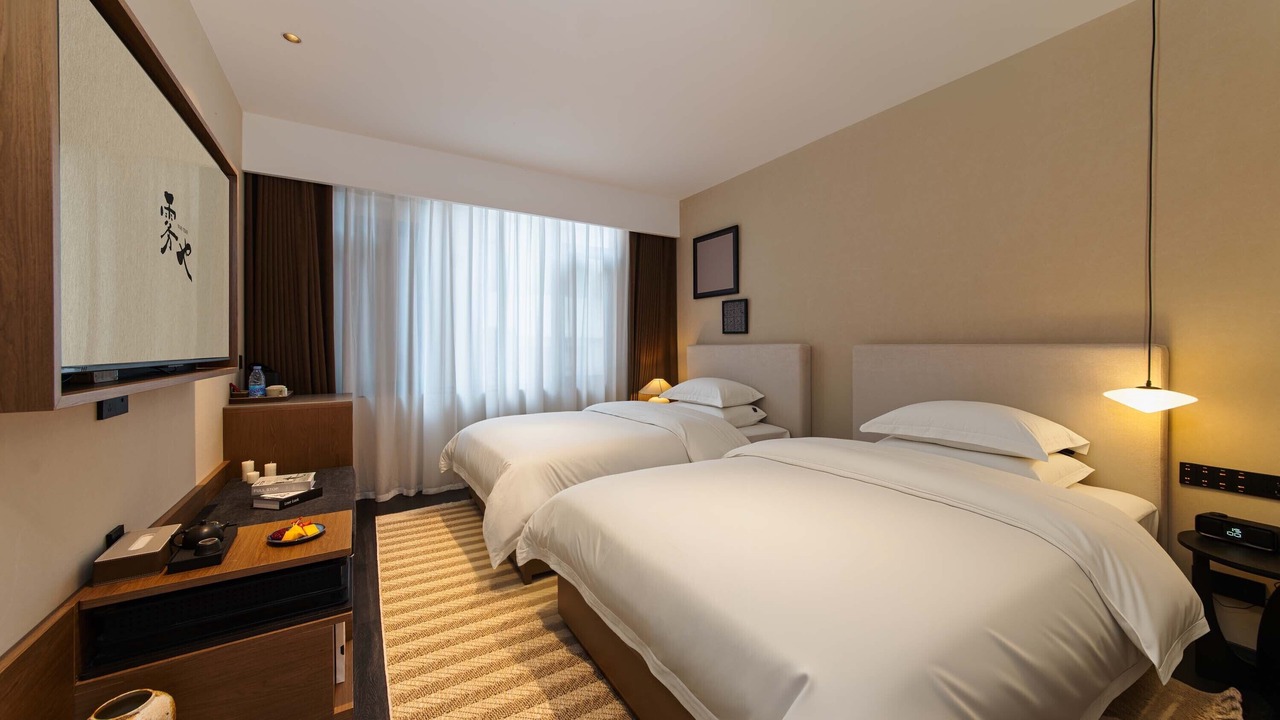 Photo of Bedroom in Emeishan