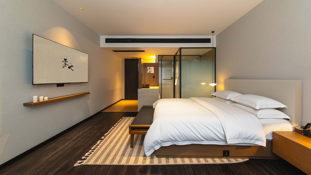 Photo of Bedroom in Emeishan