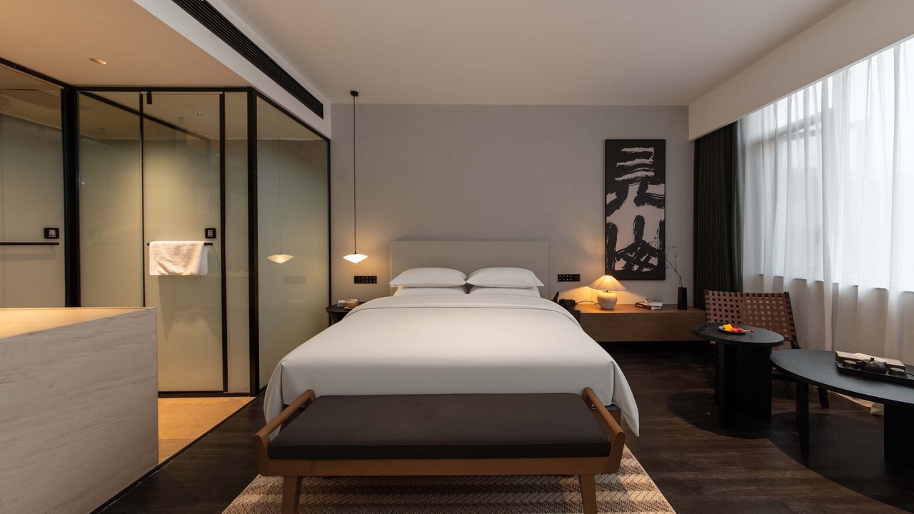 Photo of Bedroom in Emeishan