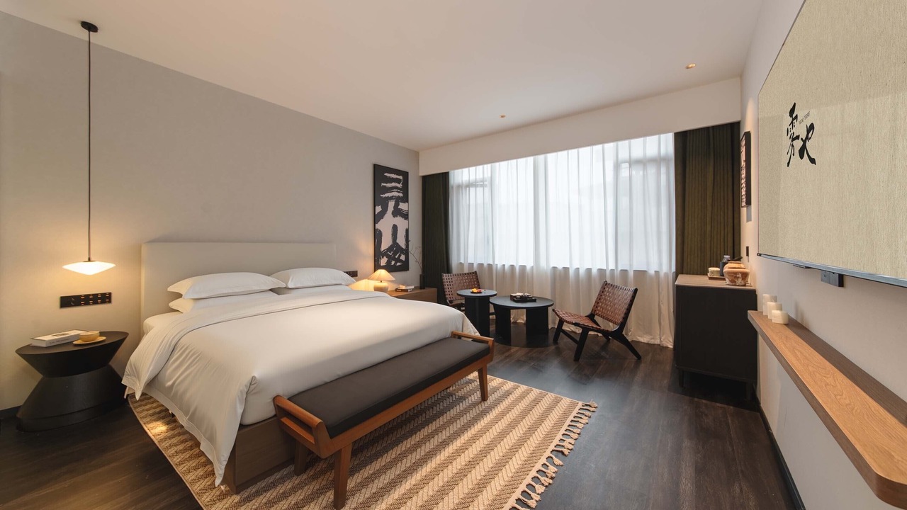 Photo of Bedroom in Emeishan