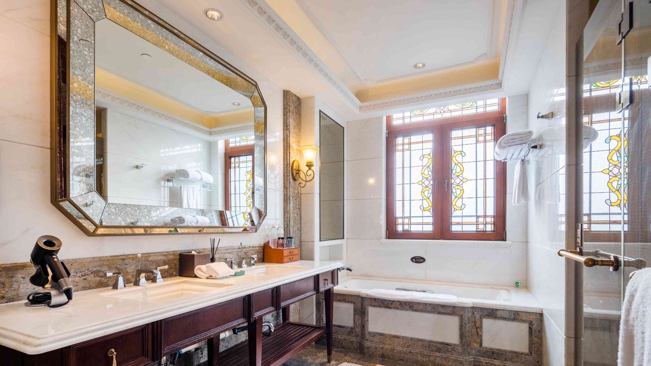 Photo of Bathroom in Huaihai Road Commercial Area