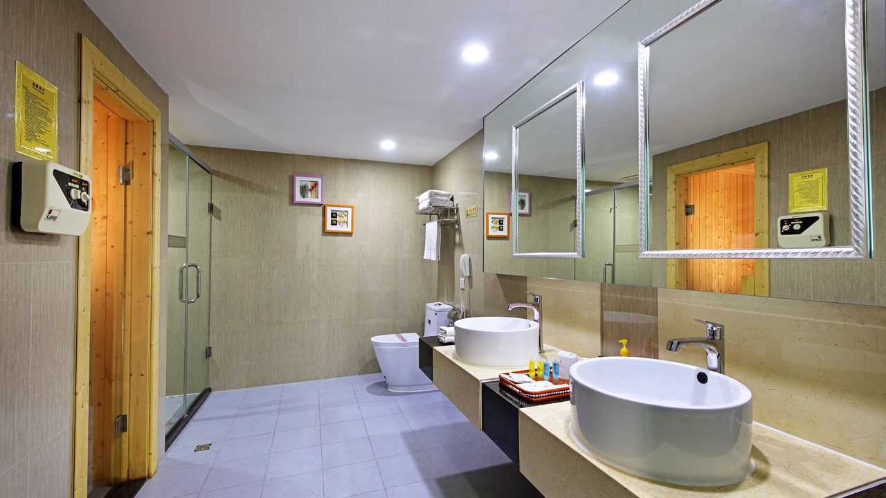Photo of Bathroom in Liwan