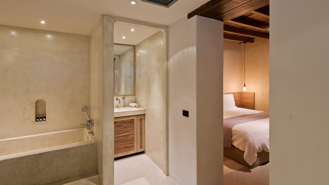 Photo of Bathroom in Yangshuo