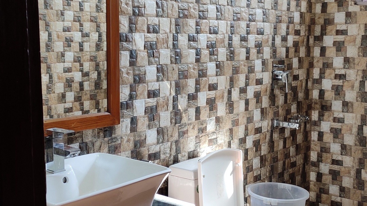 Photo of Bathroom in McLeod Ganj