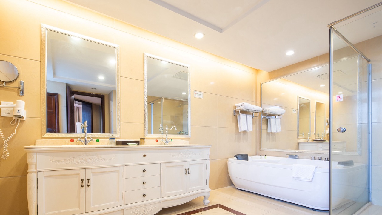 Photo of Bathroom in Guichi Qu