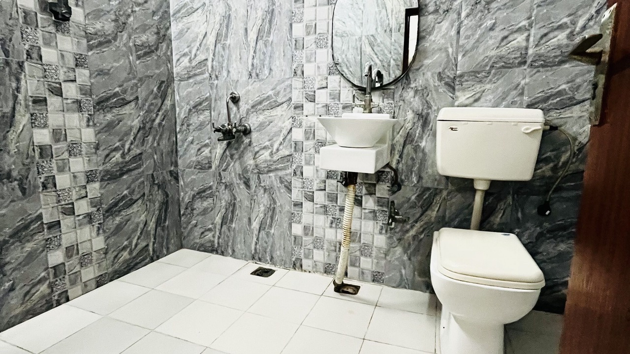 Photo of Bathroom in Taj Ganj