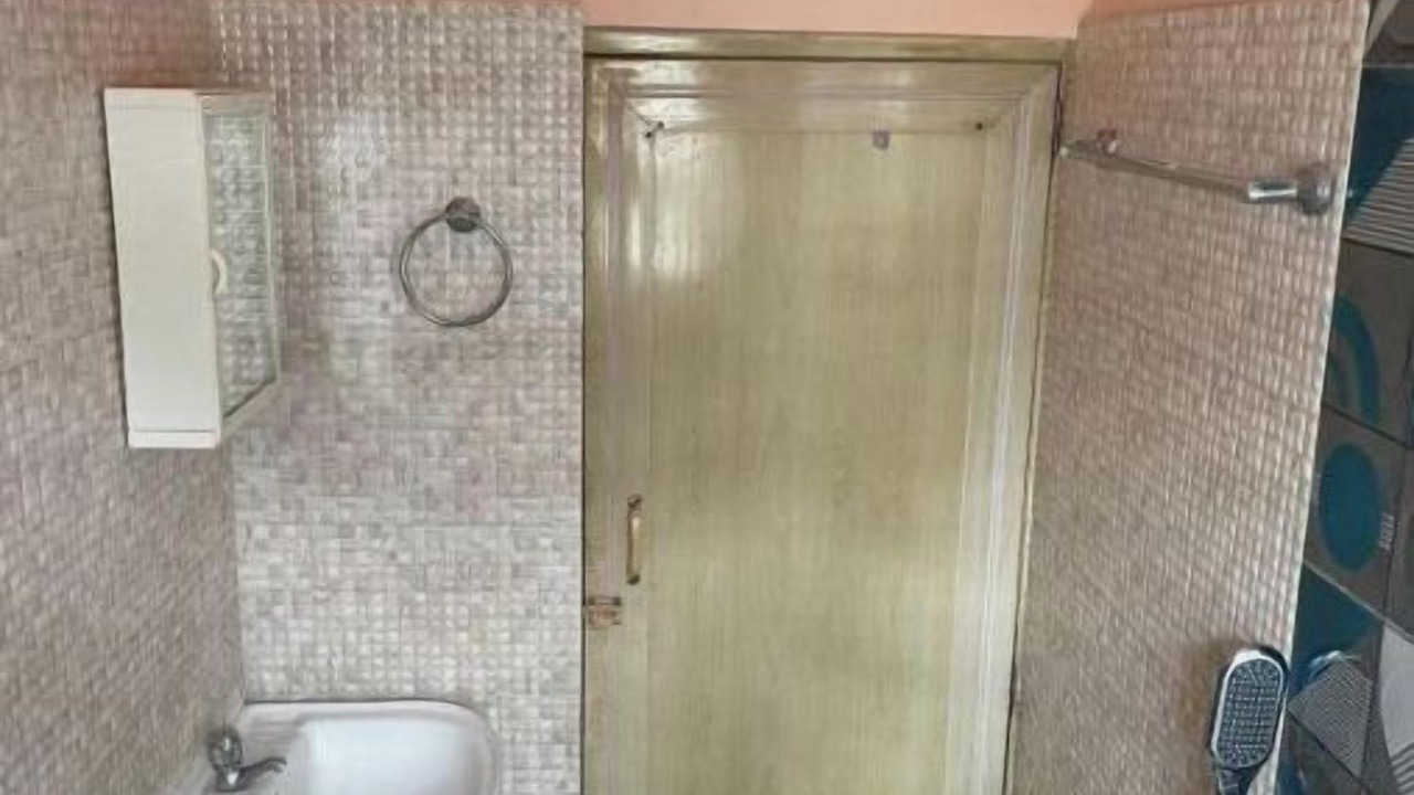 Photo of Bathroom in Sualkuchi