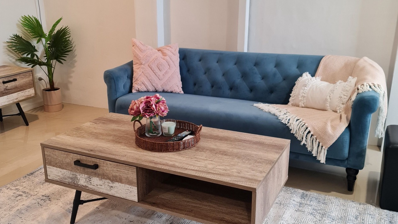 Photo of Livingroom in Guildford West