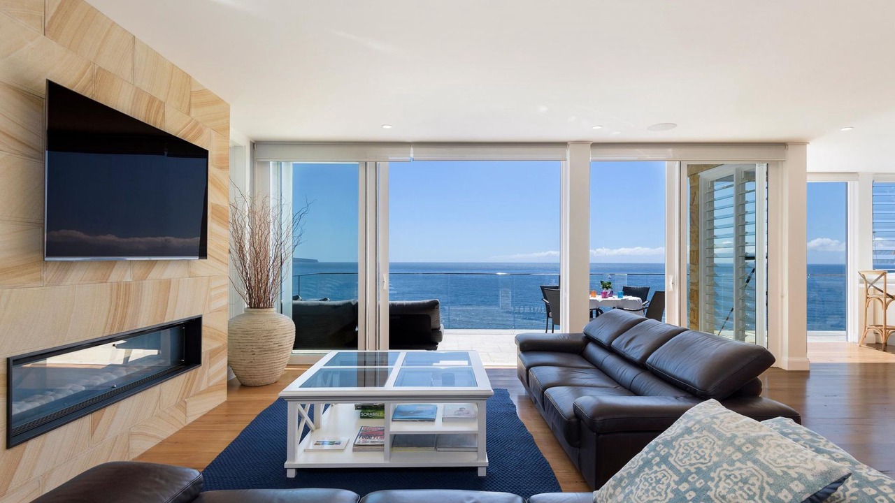 Photo of Livingroom in Palm Beach