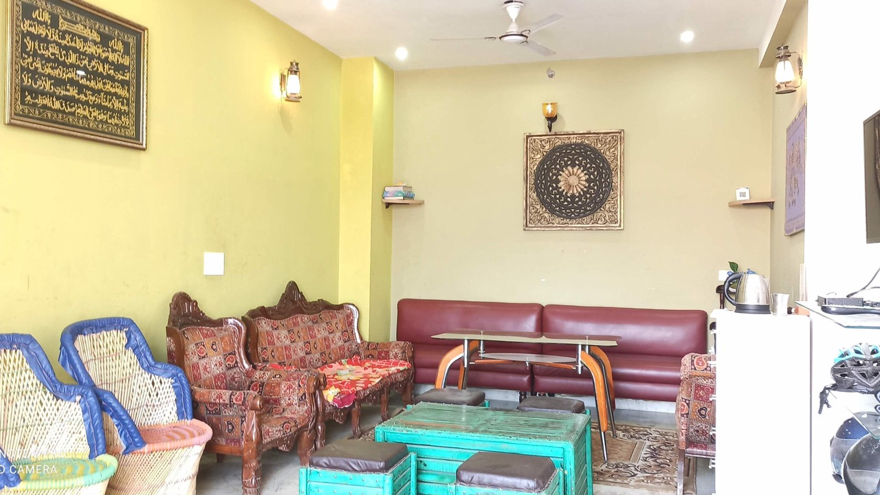 Photo of Livingroom in Taj Ganj