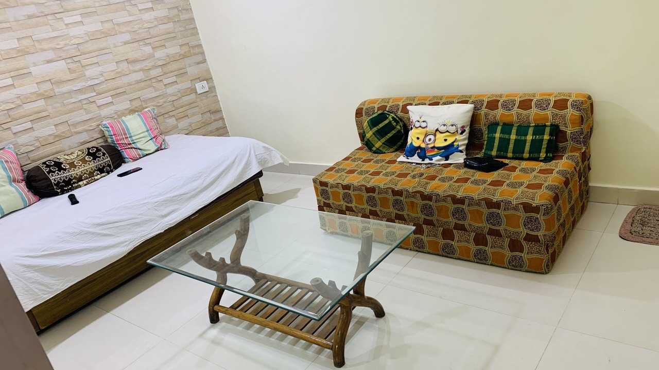 Photo of Bedroom in Mahmoorganj