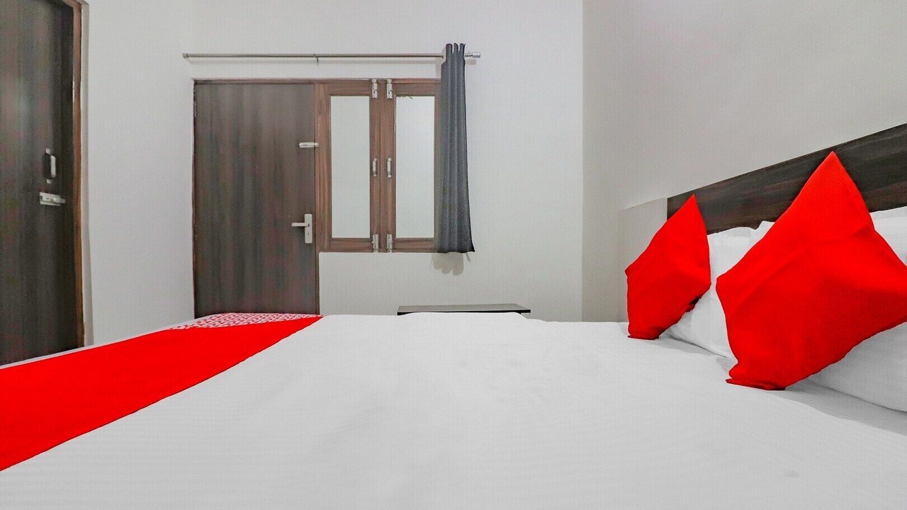 Photo of Bedroom in Mathura