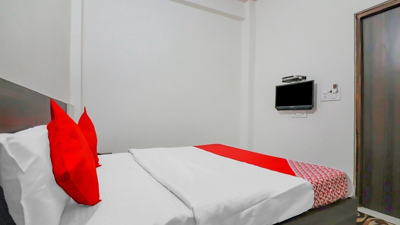 Photo of Bedroom in Mathura