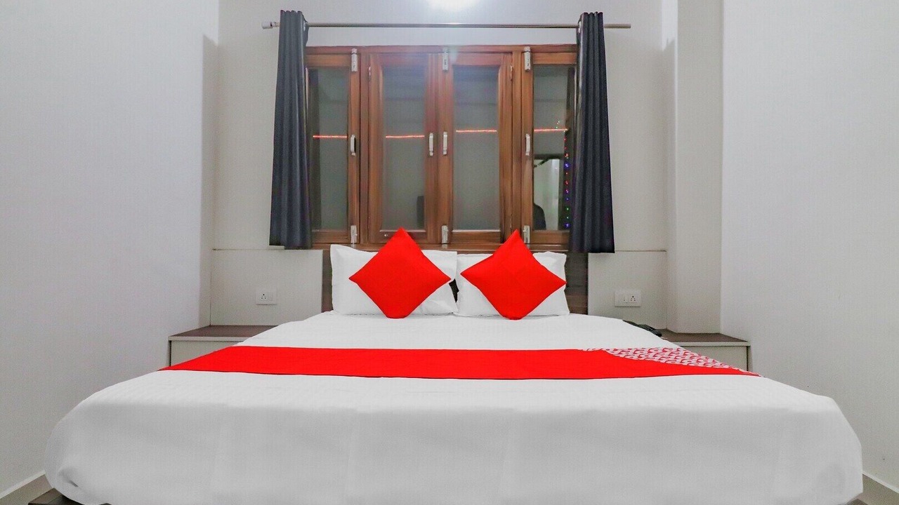 Photo of Bedroom in Mathura