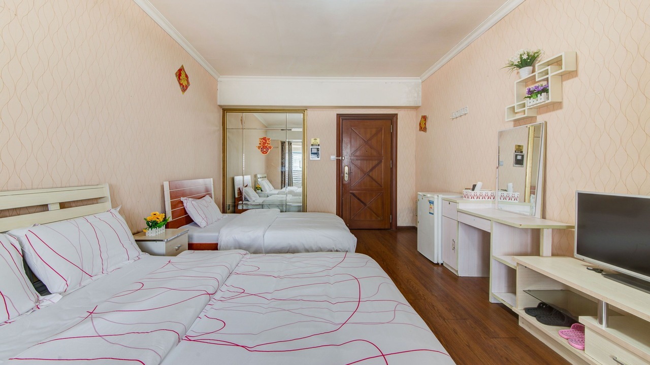 Photo of Bedroom in Luohu