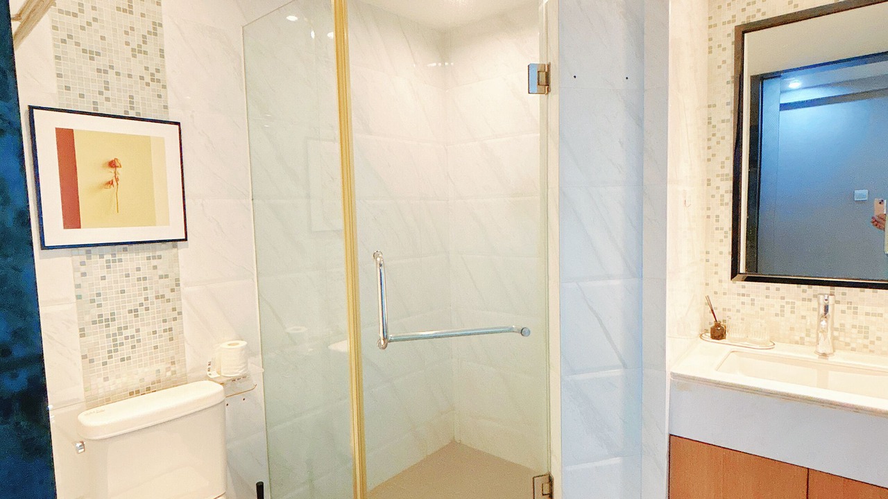 Photo of Bathroom in Dongqu Subdistrict