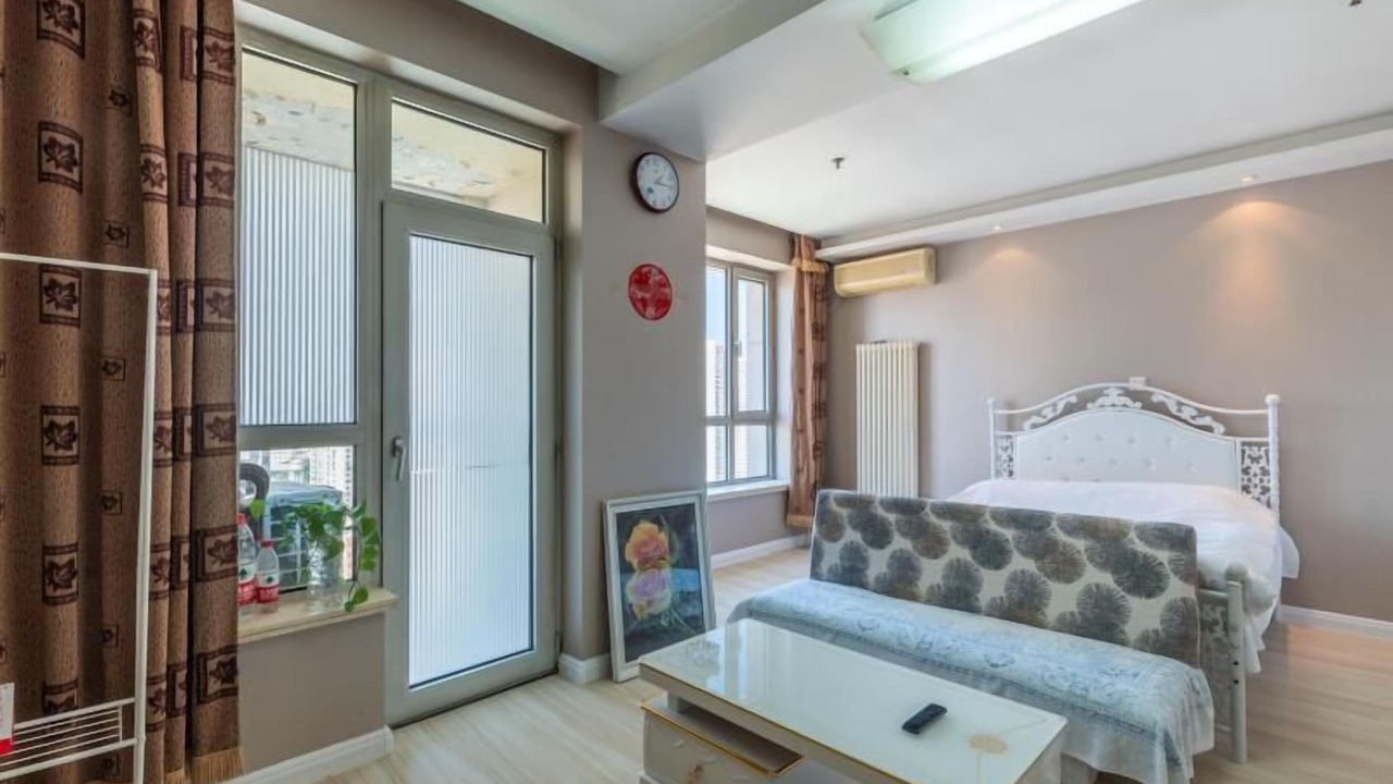 Photo of Livingroom in Dalian City Center