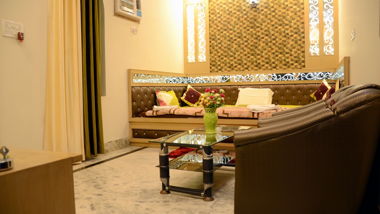 Photo of Bedroom in Taj Ganj