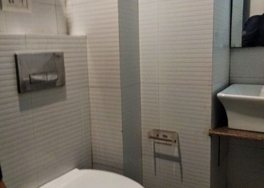 Photo of Bathroom in Taj Ganj