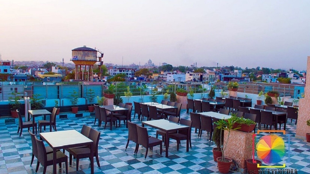 Photo of Outdoor in Taj Ganj
