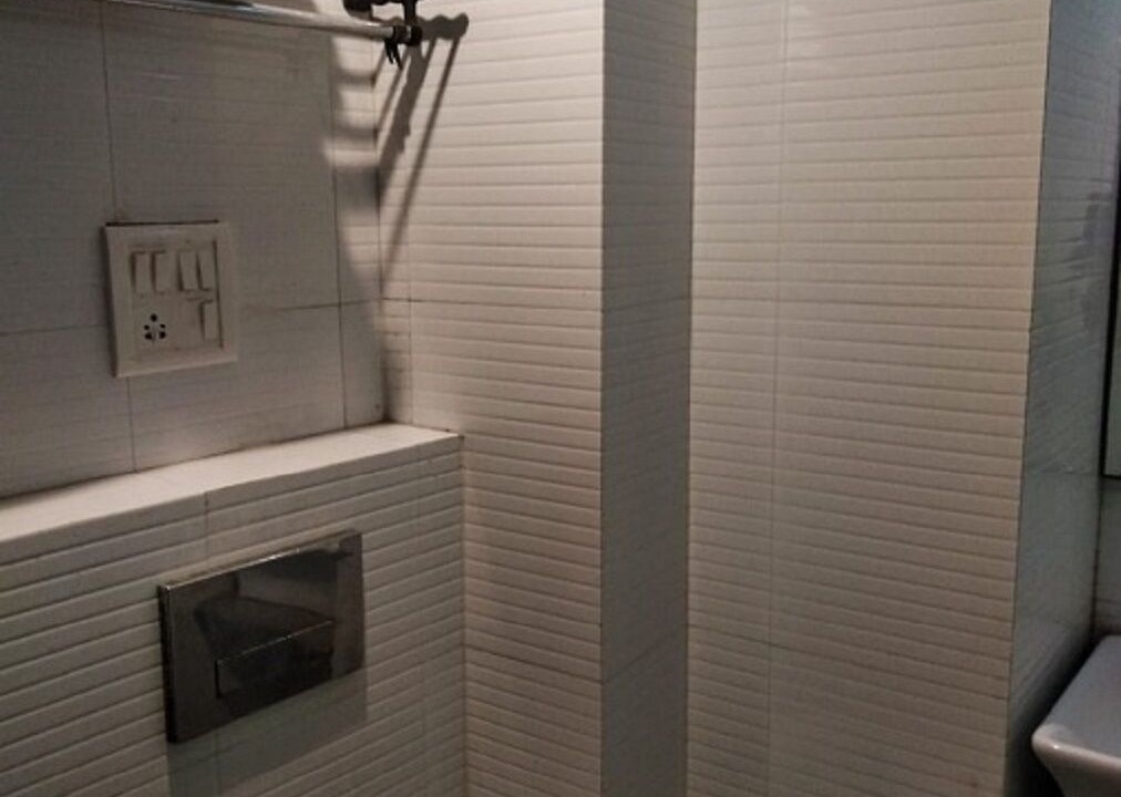 Photo of Bathroom in Taj Ganj
