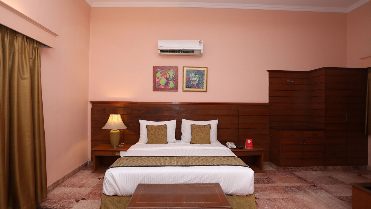 Photo of Bedroom in Agra