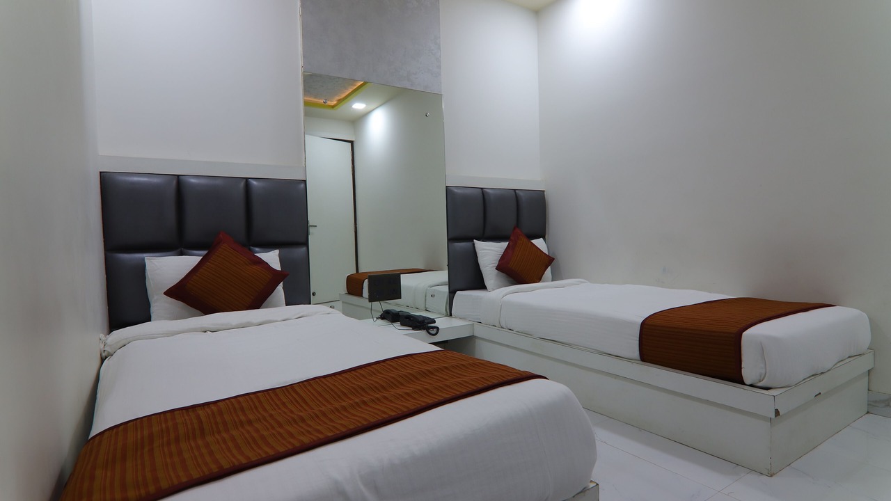 Photo of Bedroom in Taj Ganj