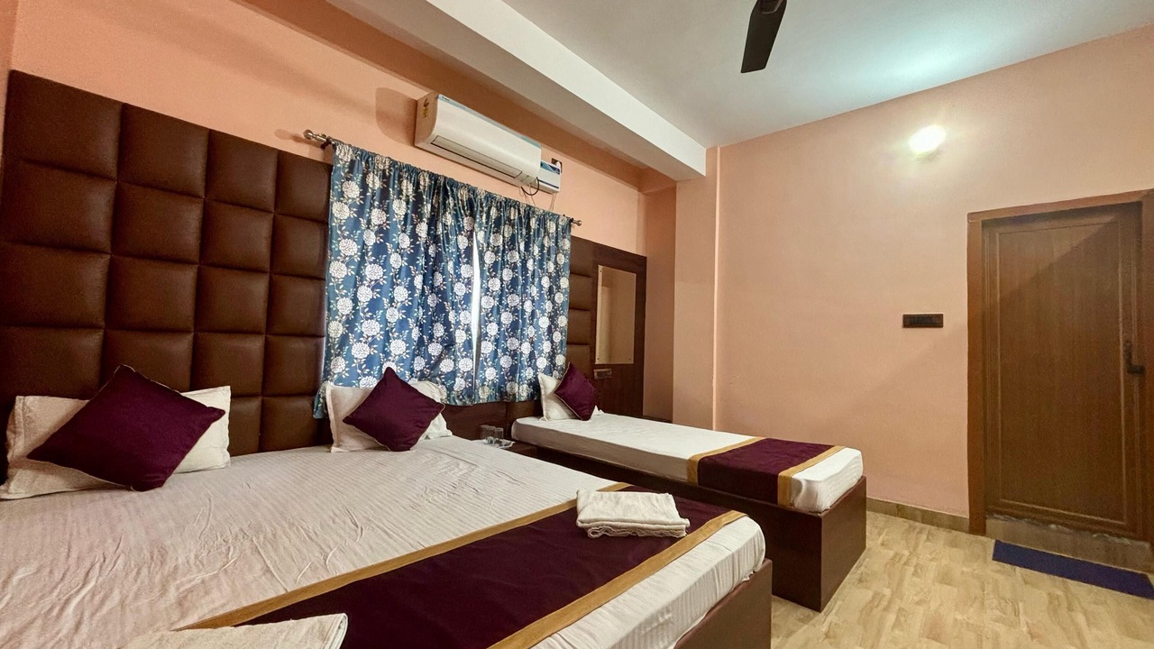 Photo of Bedroom in Sualkuchi