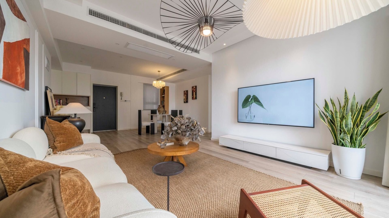 Photo of Livingroom in Downtown Shanghai