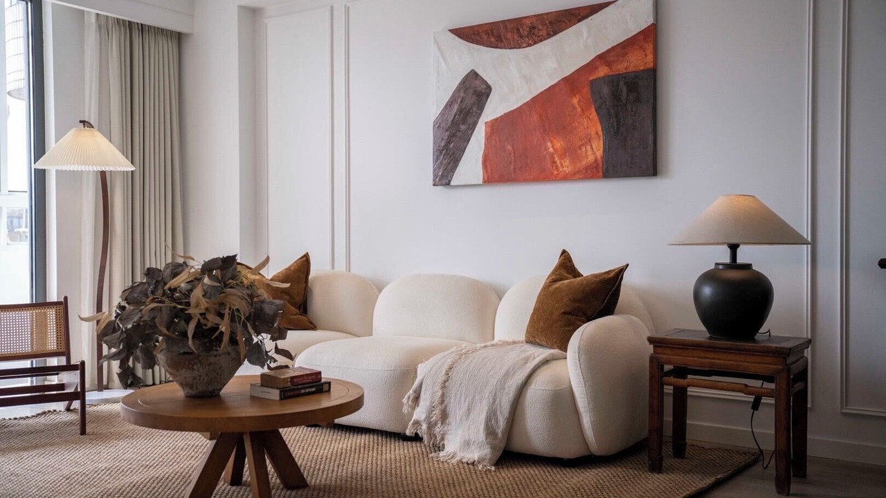 Photo of Livingroom in Downtown Shanghai