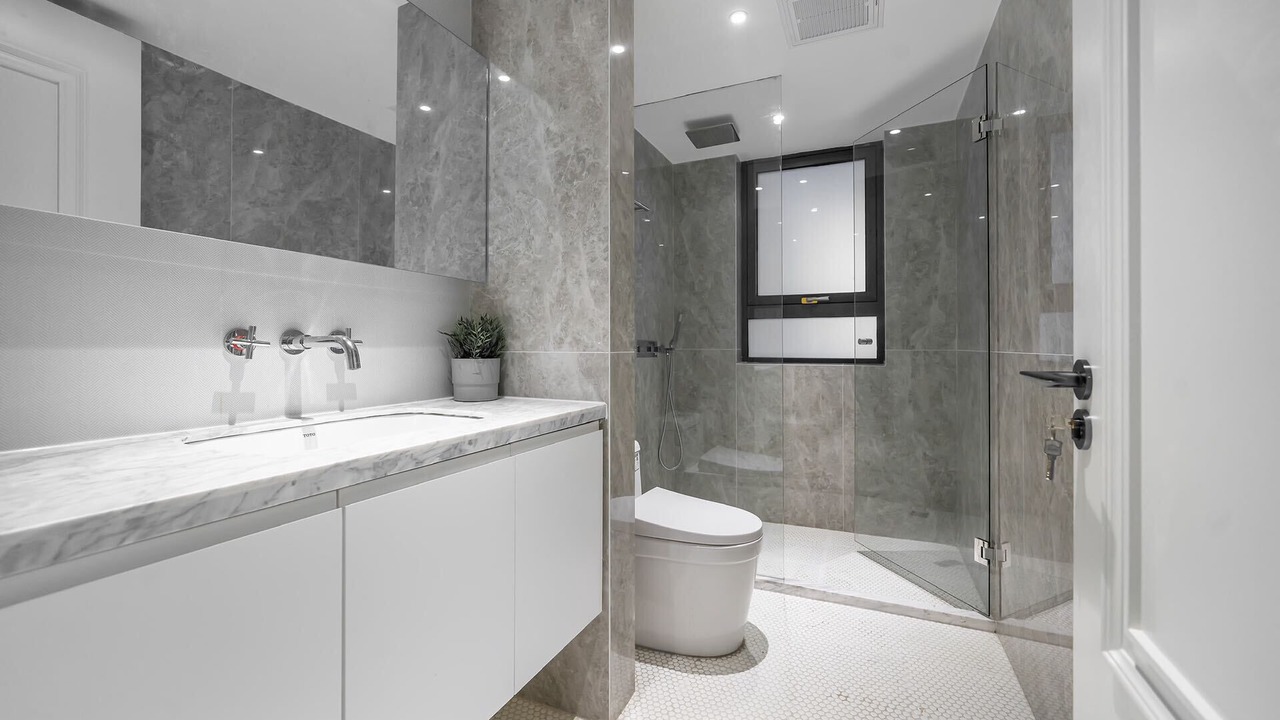 Photo of Bathroom in Downtown Shanghai