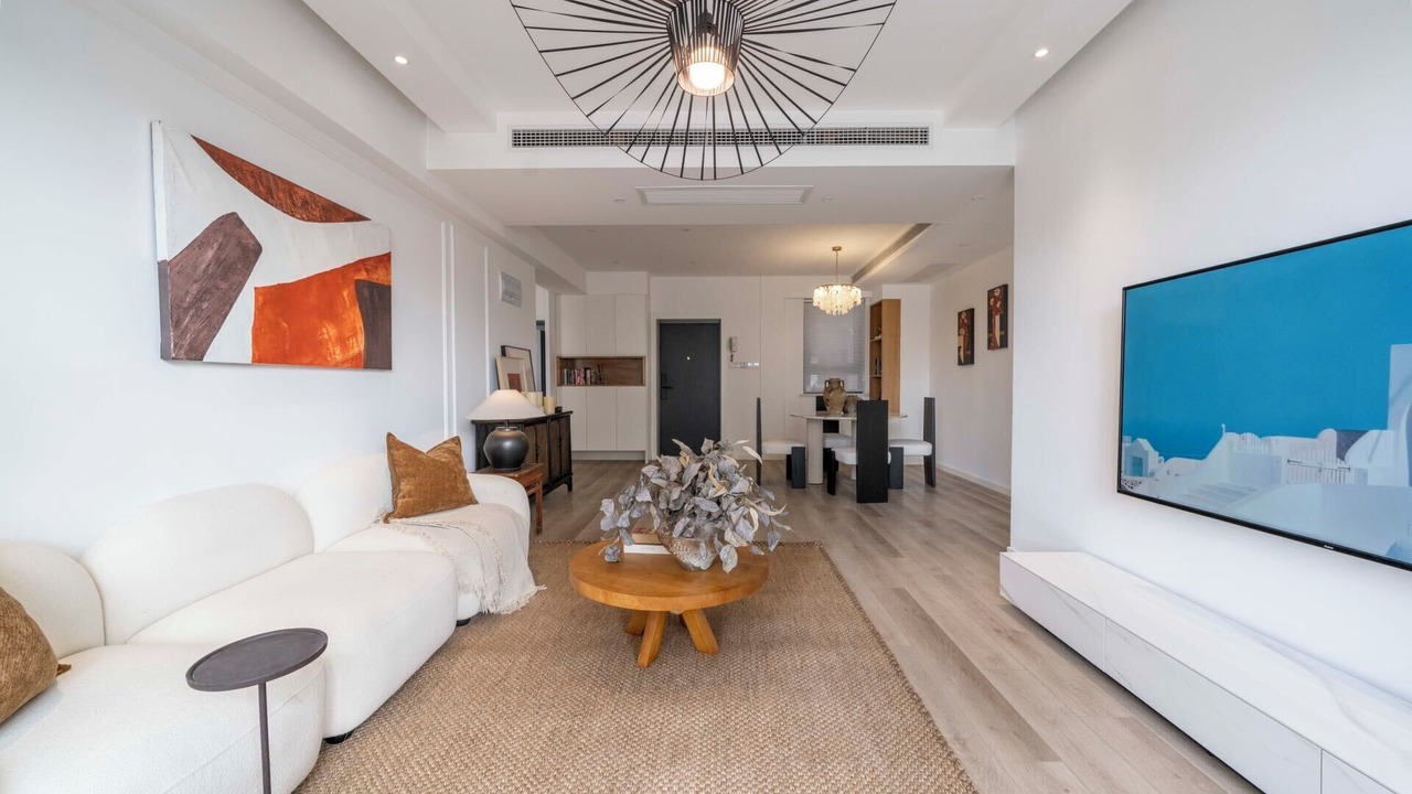 Photo of Livingroom in Downtown Shanghai