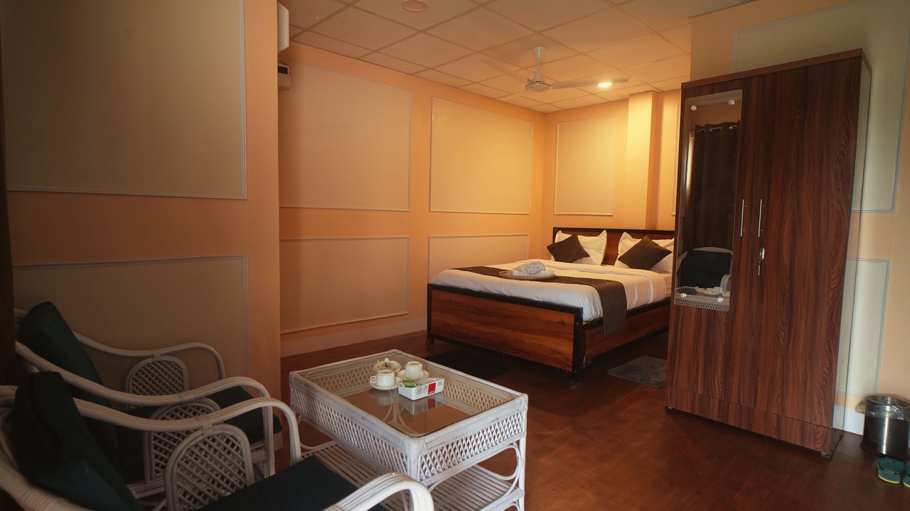 Photo of Bedroom in Sualkuchi