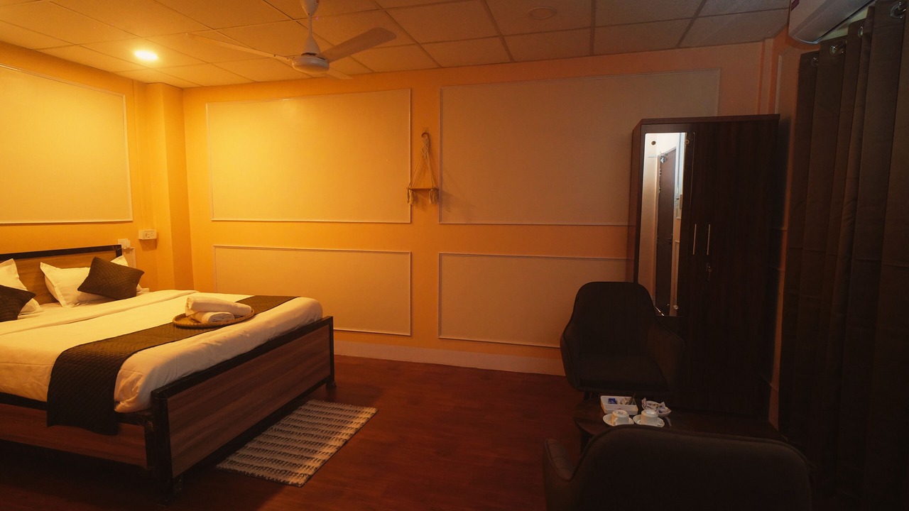 Photo of Bedroom in Sualkuchi