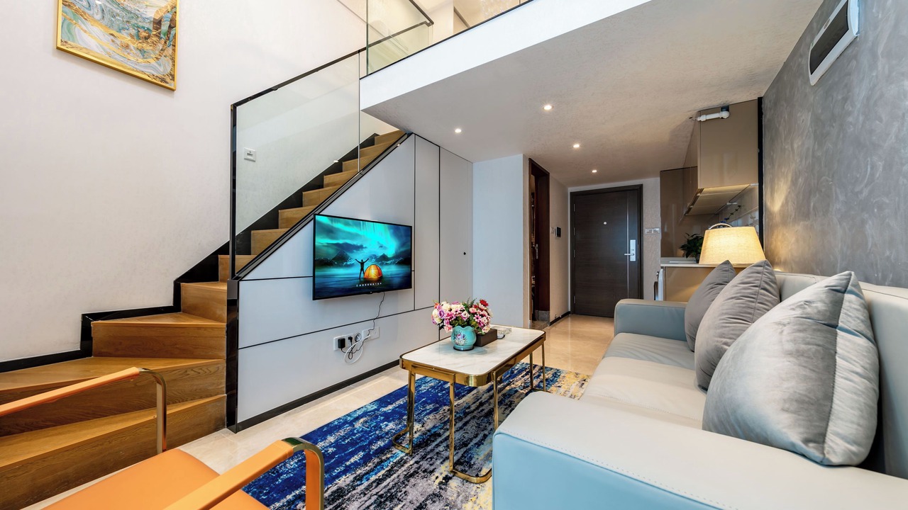 Photo of Livingroom in Huaqiang North