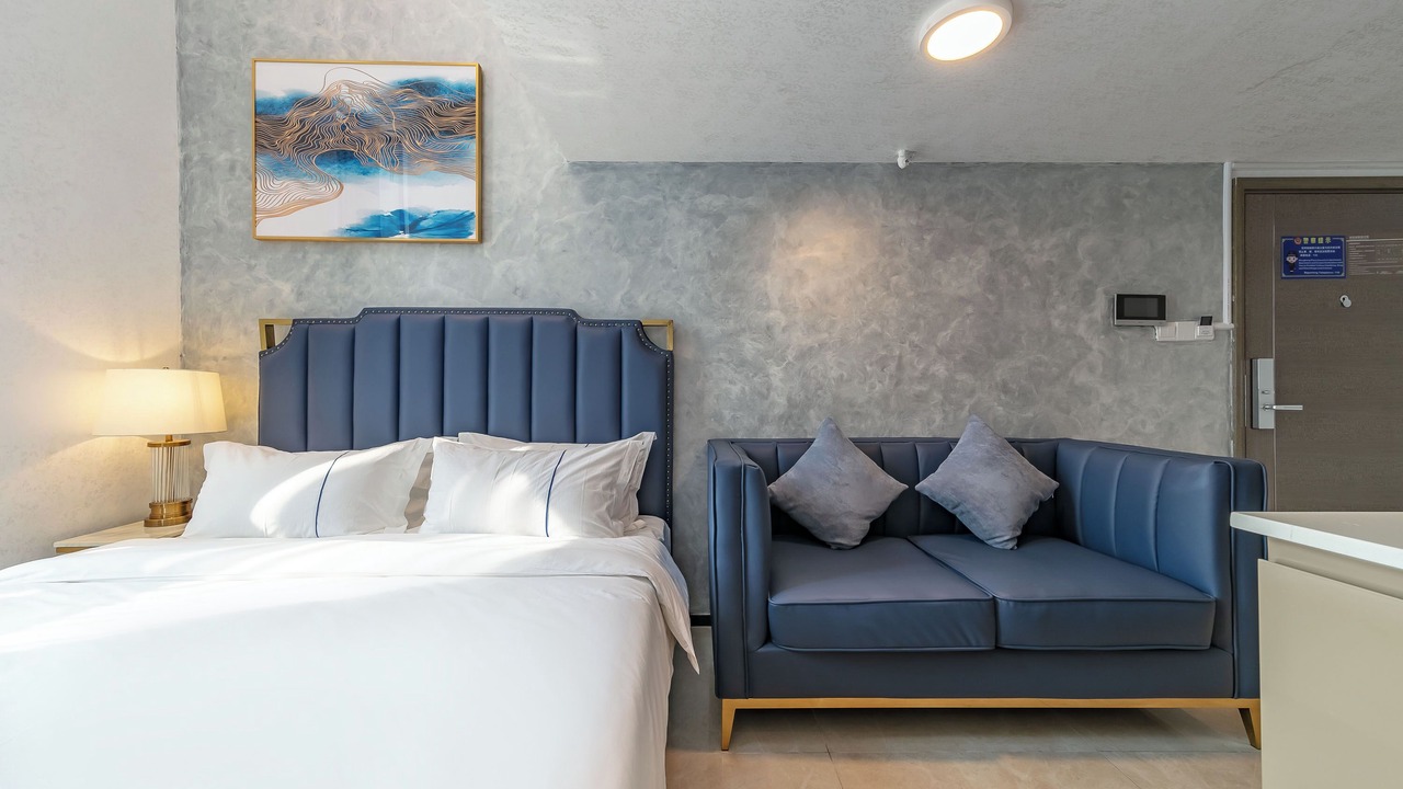 Photo of Bedroom in Huaqiang North