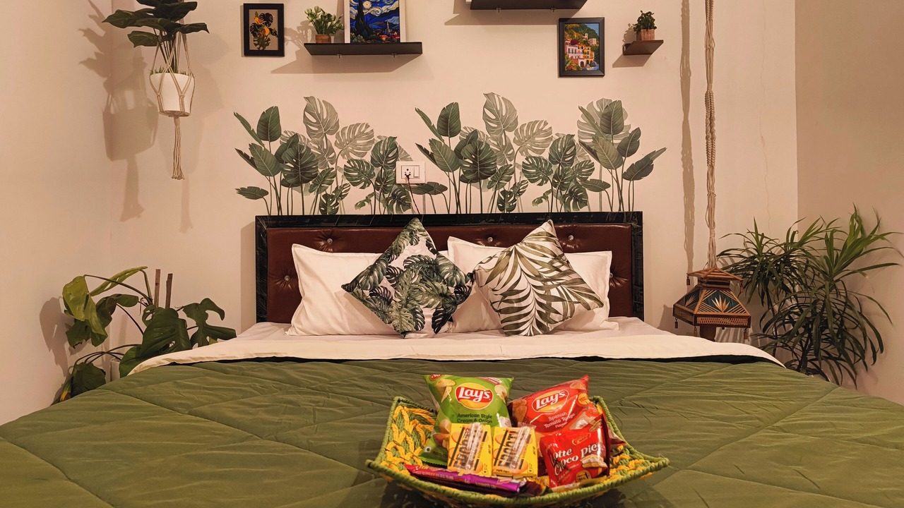 Photo of Bedroom in Sualkuchi