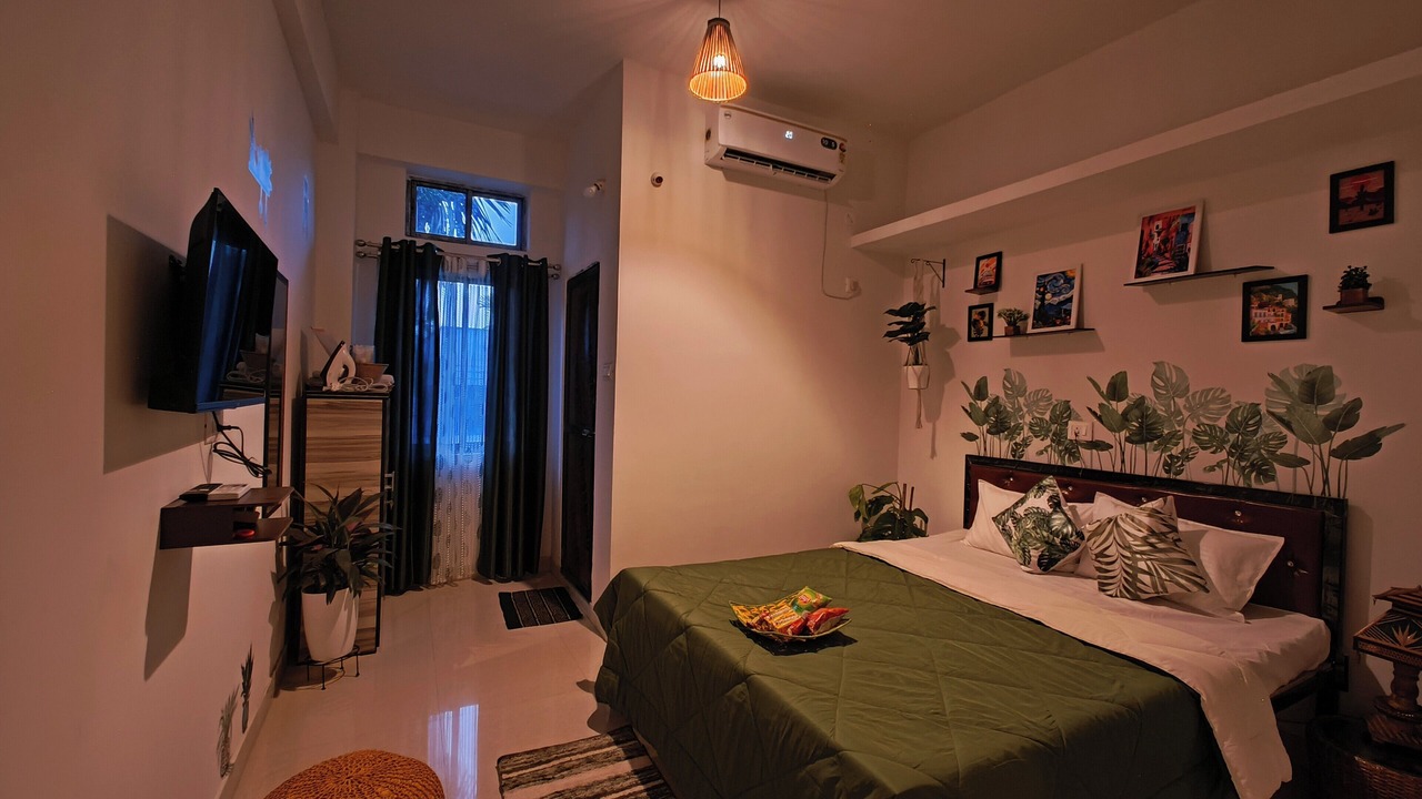Photo of Bedroom in Sualkuchi