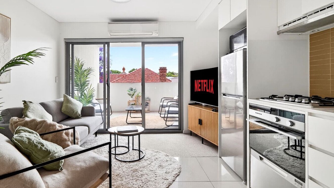 Photo of Livingroom in Crows Nest