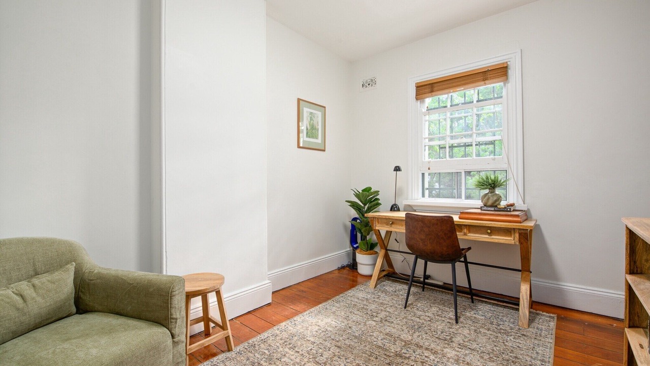 Photo of Livingroom in Redfern