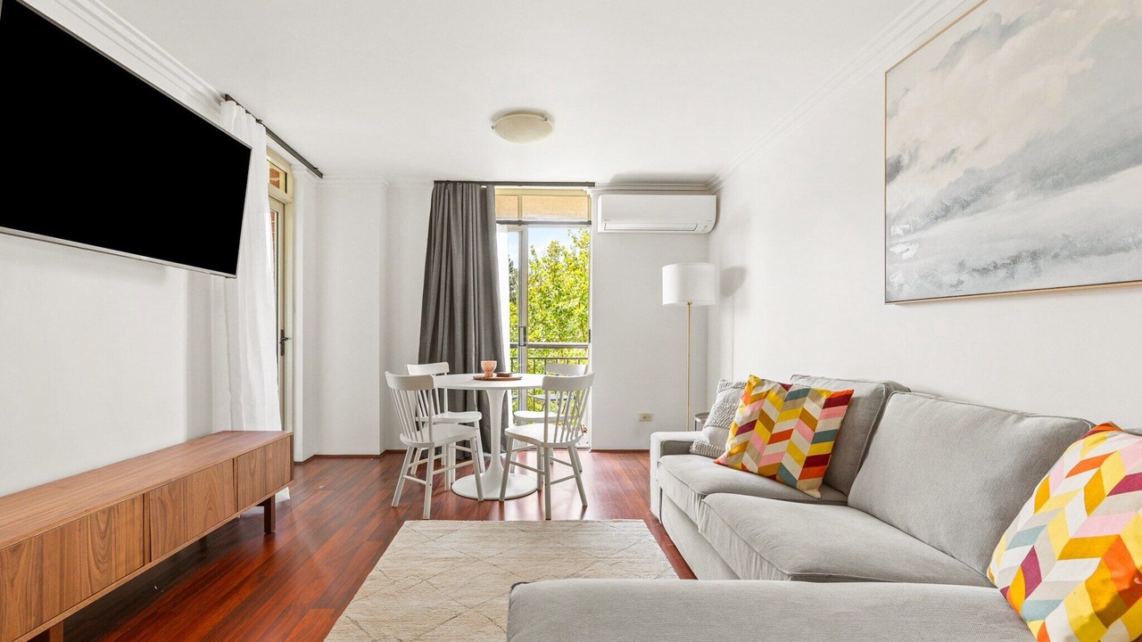 Photo of Livingroom in Woolloomooloo